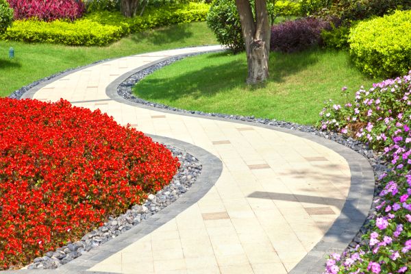 Cost of Garden Walkway Installation in Lake Stevens